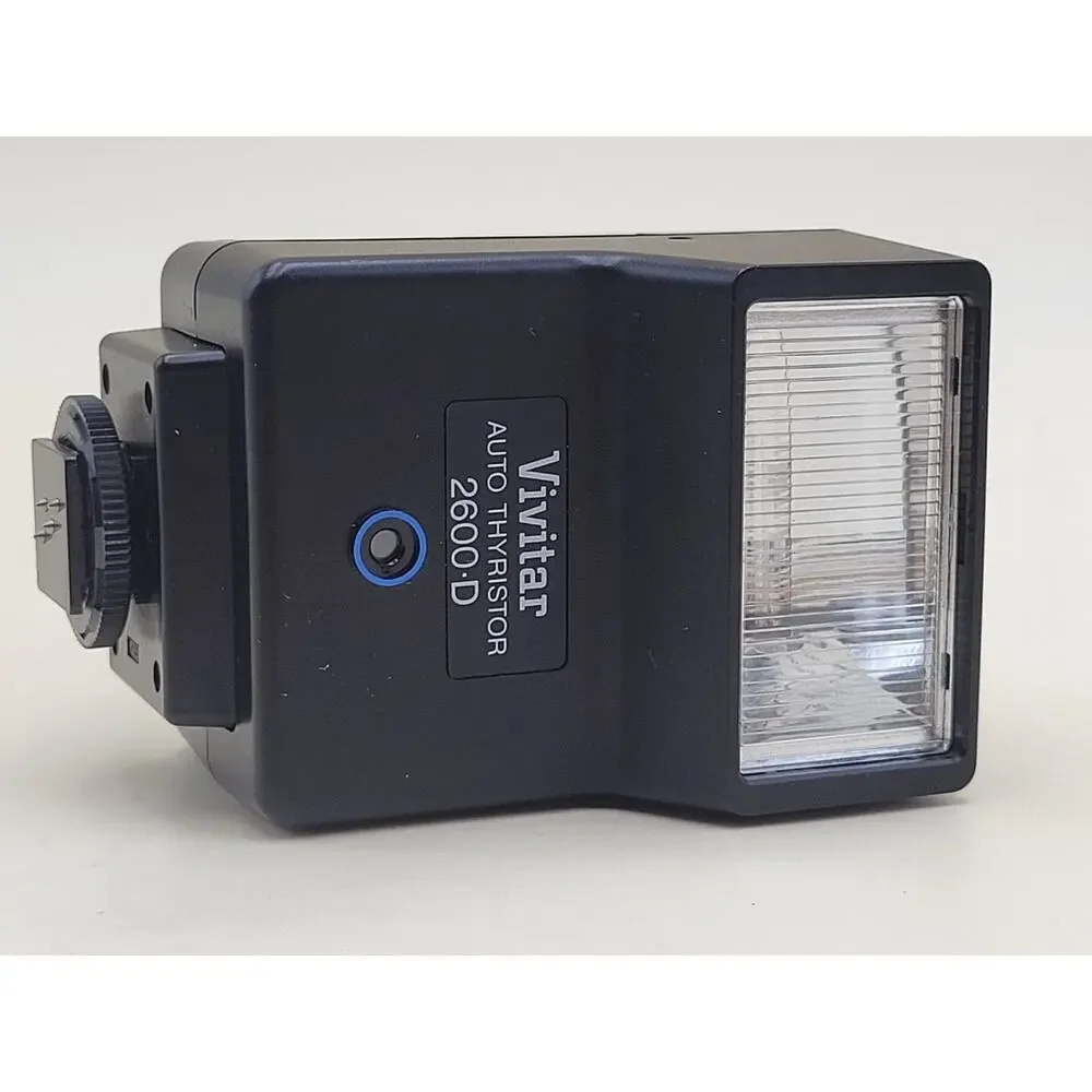 Vivitar 2600-D Auto Thyristor Hot Shoe Mount Camera Flash Vintage Black